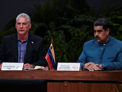 Miguel Díaz-Canel, presidente de Cuba, y Nicolás Maduro, mandatario de Venezuela, en La Habana, en mayo.