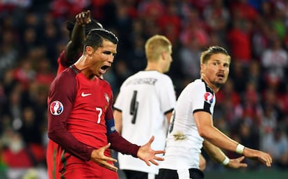 Cristiano lamenta una ocasión fallada.