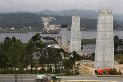 Obras del viaducto del Ulla, en la línea de tren de alta velocidad entre A Coruña y Pontevedra.