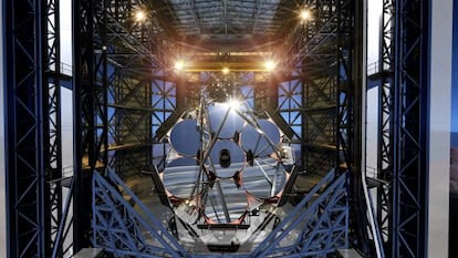 Reconstrução do Telescópio Gigante de Magalhães.
