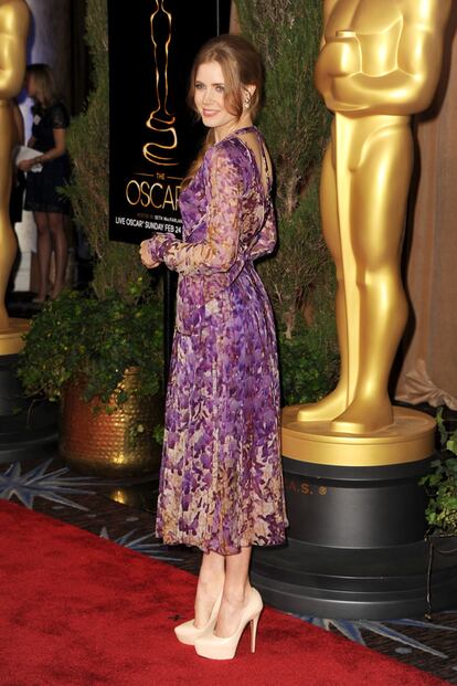 Amy Adams eligió un look muy primaveral con este vestido de estampado floral firmado por J Mendel.