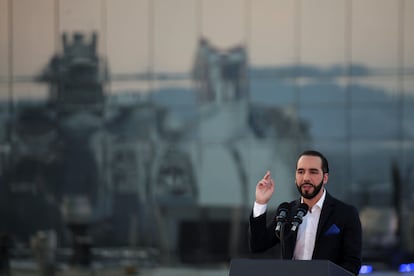 Nayib Bukele habla durante la inauguración de las oficinas de Google en San Salvador (El Salvador), en abril de 2024.