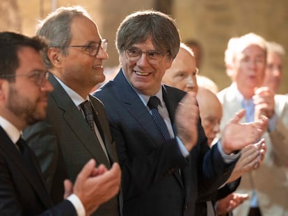 De izquierda a derecha, el 'president' Pere Aragonès y los expresidents Quim Torra, Carles Puigdemont, y, detrás, José Montilla y Jordi Pujol en el acto de homenaje a Pau Casals en Prades (Francia) en agosto.