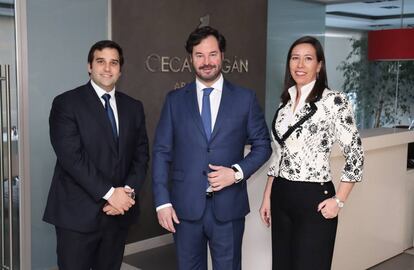 Miguel Lobón, Esteban Ceca y Almudena Medina.