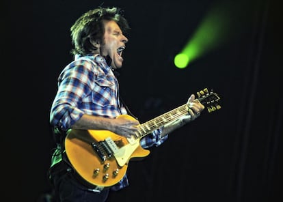 John Fogerty, traspasando la barrera del sonido.