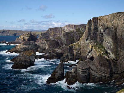 Mizen Head, en el distrito de Carbery y Goleen, es el punto más al suroeste de Irlanda. Sus imponentes acantilados sobre el océano Atlántico impresionan incluso a los locales.