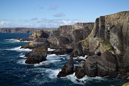 Mizen Head, en el distrito de Carbery y Goleen, es el punto más al suroeste de Irlanda. Sus imponentes acantilados sobre el océano Atlántico impresionan incluso a los locales.