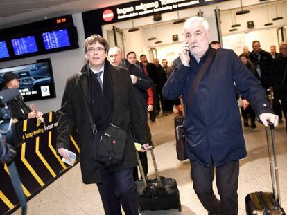 Carles Puigdemont arrives in Copenhagen.