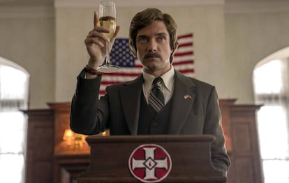 Topher Grace como el líder del Klan David Duke en 'Infiltrado en el KKKLan'.