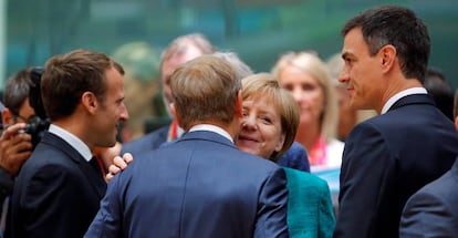 El presidente de Francia, Emmanuel  Macron, la canciller de Alemania, Angela Merkel y el presidente del Gobierno de Espa&ntilde;a, Pedro S&aacute;nchez.