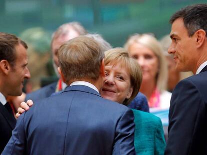 El presidente de Francia, Emmanuel  Macron, la canciller de Alemania, Angela Merkel y el presidente del Gobierno de Espa&ntilde;a, Pedro S&aacute;nchez.