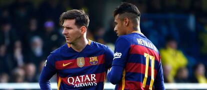 Lionel Messi, junto a Neymar en un partido en El Madrigal. 