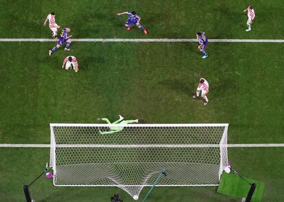 Vista aérea del gol de Japón contra Croacia.