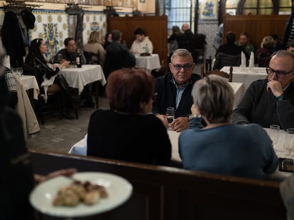 Comensales en un restaurante de Barcelona, el pasado martes 21 de diciembre.