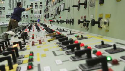 La central de Garoña, en la foto, es la más antigua de España, pero en la actualidad solo produce el 1% de la electricidad.