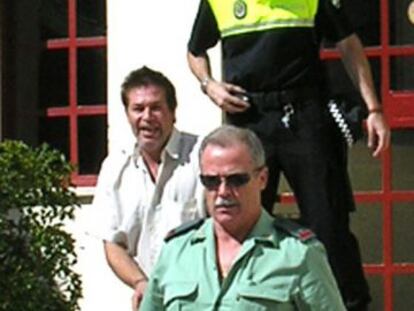 Gregorio R.J., cuando fue detenido en 2005 por la violación de su sobrina.