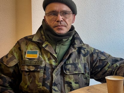 El soldado checo Milos, durante la entrevista.