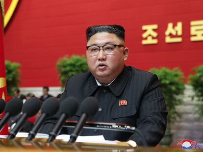 El líder norcoreano, Kim Jong-un, en la inauguración del VIII Congreso del Partido de los Trabajadores de Corea.