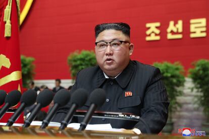 El líder norcoreano, Kim Jong-un, en la inauguración del VIII Congreso del Partido de los Trabajadores de Corea.