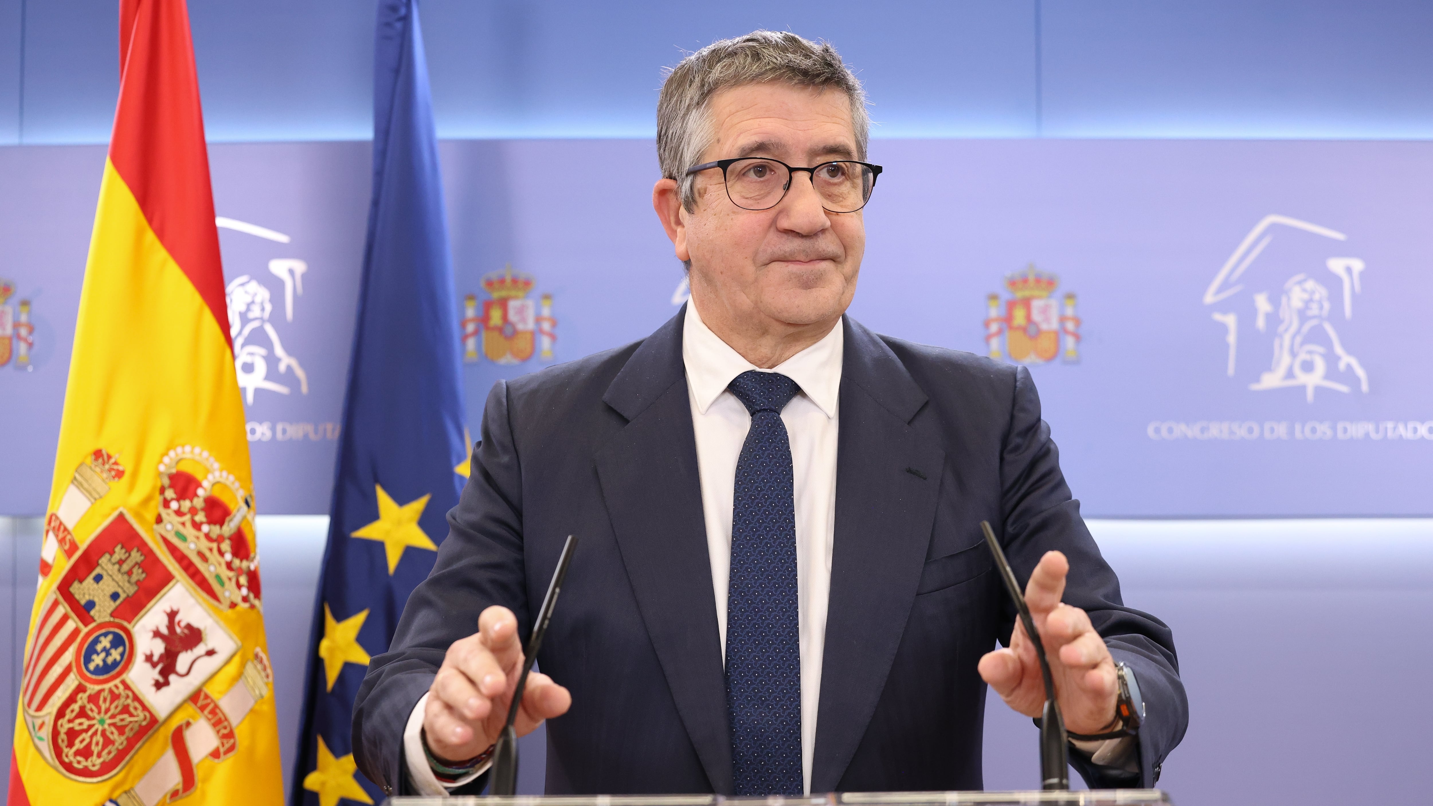 La desolación recorre las filas socialistas: “No nos lo queremos creer. Si Zapatero es culpable, nos quedamos huérfanos”