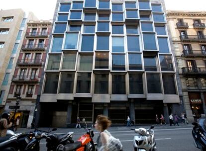 Edificio de la futura sede del Memorial Democrático de la Generalitat en la vía Laietana de Barcelona.