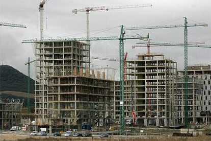 El barrio de Zabalgana, en Vitoria, es una de las zonas más activas en construcción de pisos.