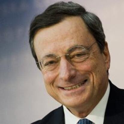 Mario Draghi, presidente del Banco Centra Europeo (BCE), habla en una rueda de prensa en Frankfurt, Alemania hoy, jueves 8 de noviembre de 2012