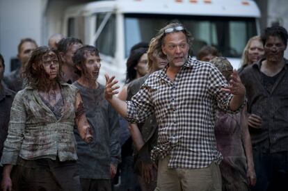 Greg Nicotero, en el rodaje de la serie.