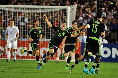 Peralta, celebra un gol