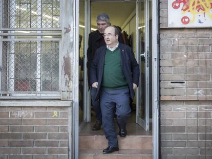 Miquel Iceta, tras votar sobre el acuerdo entre PSOE y Unidas Podemos, el 23 de noviembre.