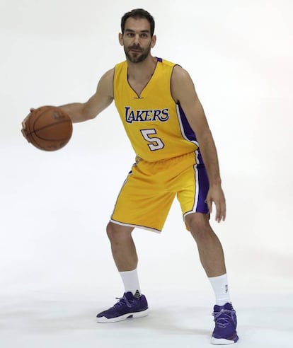 El base de Villanueva de la Serena, José Manuel Calderón, inicia su etapa en los Lakers compitiendo por minutos con el brasileño Marcelinho Huertas.