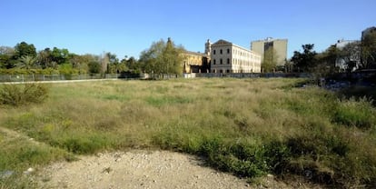 El solar de Jesuitas junto al Jard&iacute; Bot&agrave;nic de Valencia.