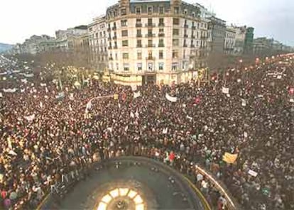 Aspecto de la manifestación de Barcelona, en la confluencia de la Gran Via de les Corts Catalanes con el paseo de Gràcia.