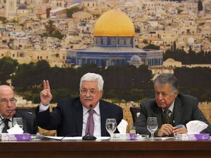 El presidente palestino, Mahmud Abbas, gesticula durante una de sus intervenciones en El Consejo Central Palestino el pasado lunes.