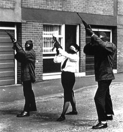 Tres miembros del Ejército Republicano Irlandés (IRA), en los años 80