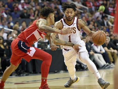 Derrick Rose, ante Oubre en un Chicago-Washington.