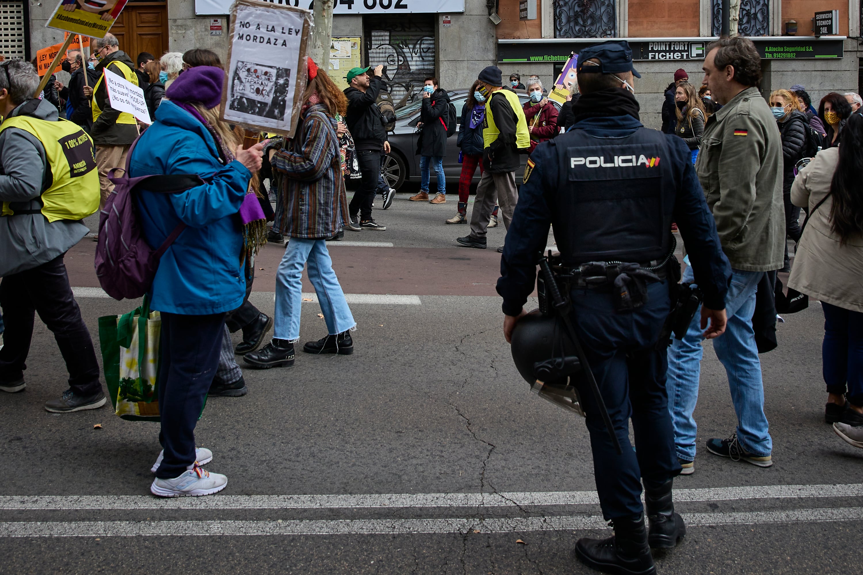 Claves de la reforma de la ‘ley mordaza’: buscar sustituto a las balas de goma y multas más bajas por desobedecer a la policía