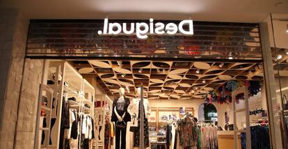 Una tienda de Desigual en India