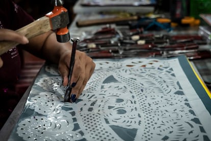 Papel picado de Catrina día de muertos