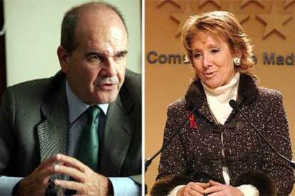 Manuel Chaves, presidente de la Junta de Andalucía, y Esperanza Aguirre, presidenta de Madrid.