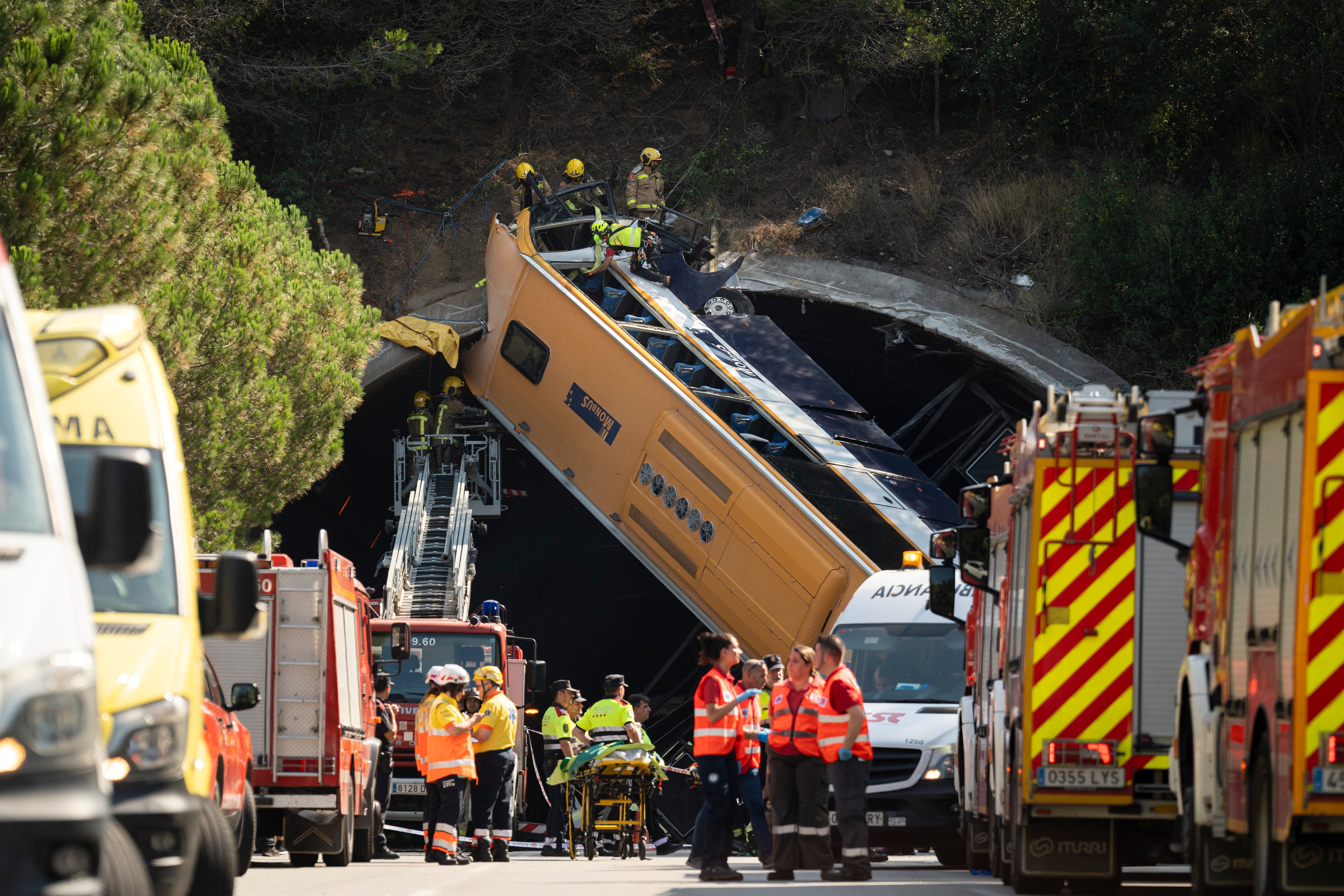 El conductor del autobús accidentado en Pineda de Mar se durmió al volante 