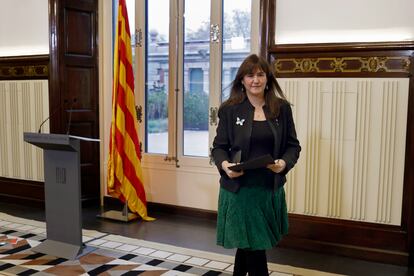 La presidenta del Parlament, Laura Borràs, tras su comparecencia este viernes en la cámara catalana para hacer balance de su primer año en el cargo. TONI ALBIR (EFE)
