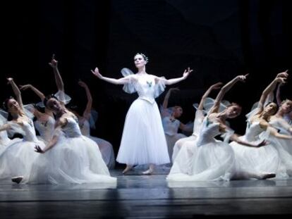 El ballet 'Giselle' interpretado por el Het Nationale Ballet.