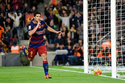 Suárez celebra su gol.