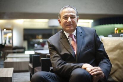 El general retirado Óscar Naranjo, exjefe de la Policía de Colombia, en entrevista para el diario EL PAÍS en Ciudad de México en 2014.