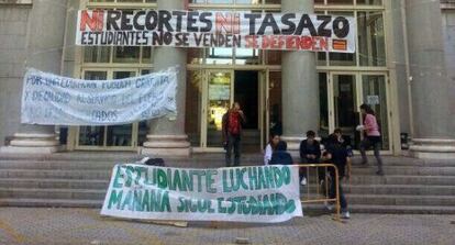 El encierro de un grupo de estudiantes en el rectorado de la Universidad Complutense de Madrid. 