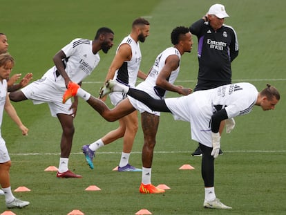 Carlo Ancelotti, este sábado en el entrenamiento del Real Madrid en Valdebebas.