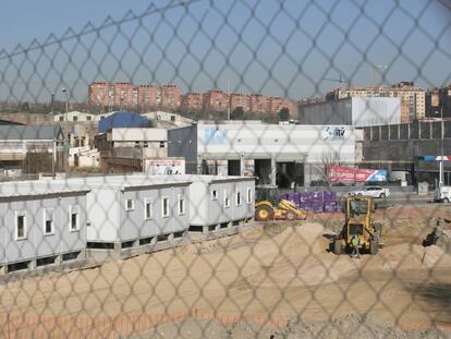 Construcción de viviendas prefabricadas en Vallecas para familias demandantes de asilo.
