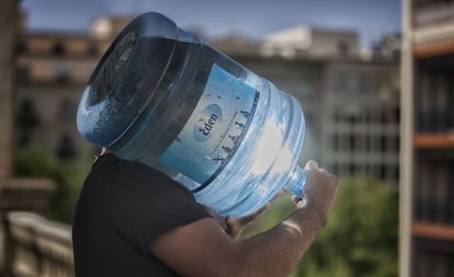 Les garrafes contaminades es van distribuir a més de 900 empreses.