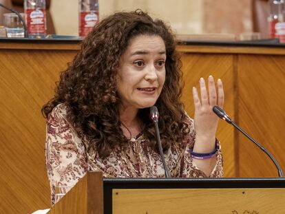 La portavoz parlamentaria de Unidas Podemos por Andalucía, Inmaculada Nieto, el jueves en el pleno de la Cámara.